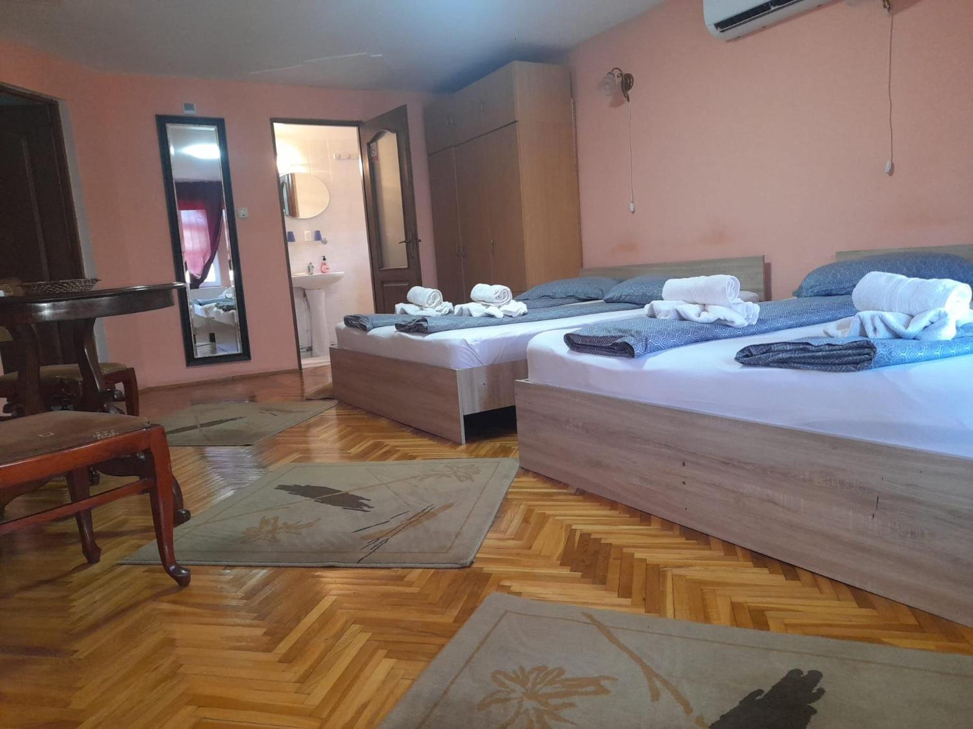 Casa Tudor Турда Екстериор снимка