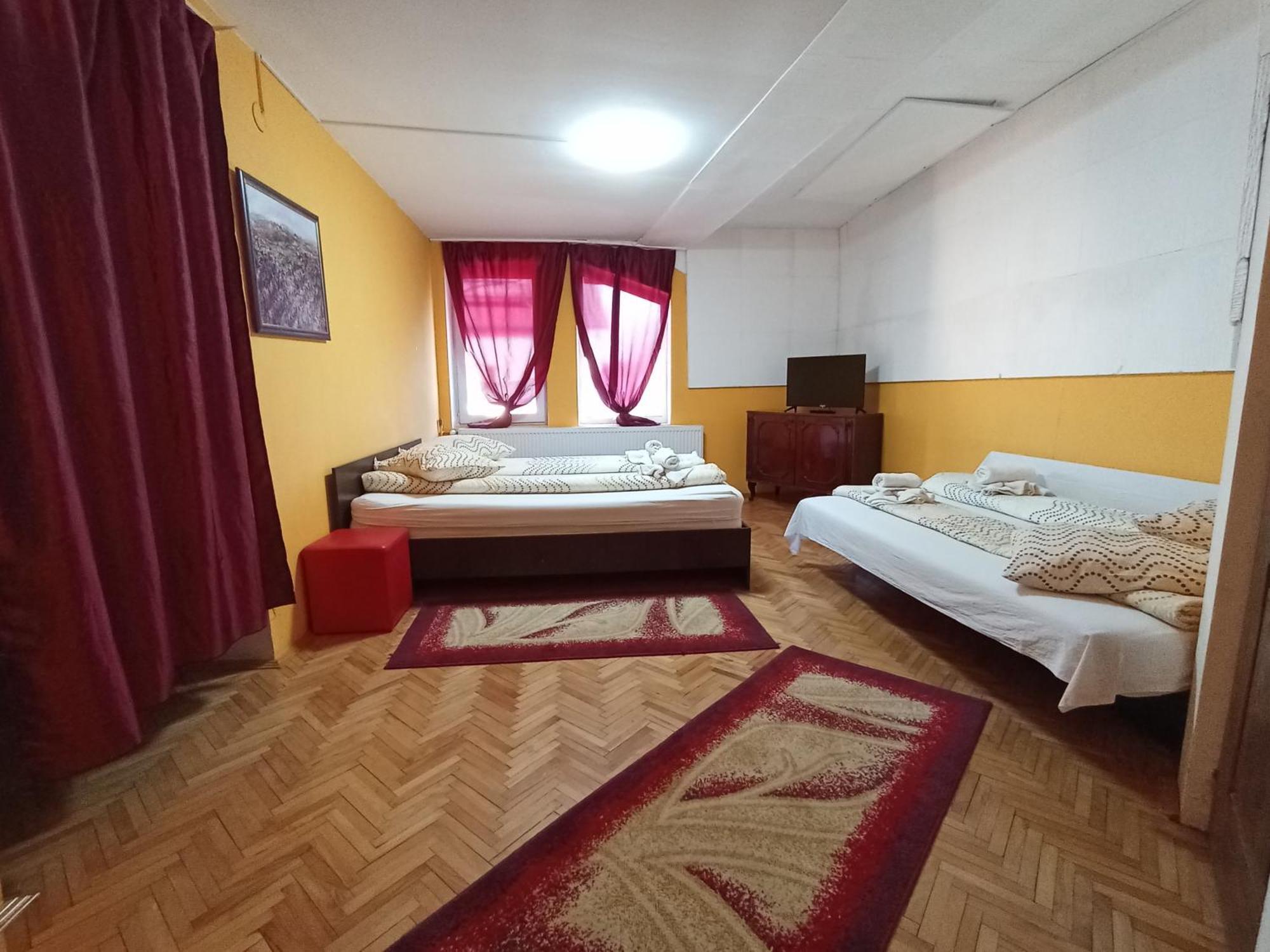 Casa Tudor Турда Екстериор снимка