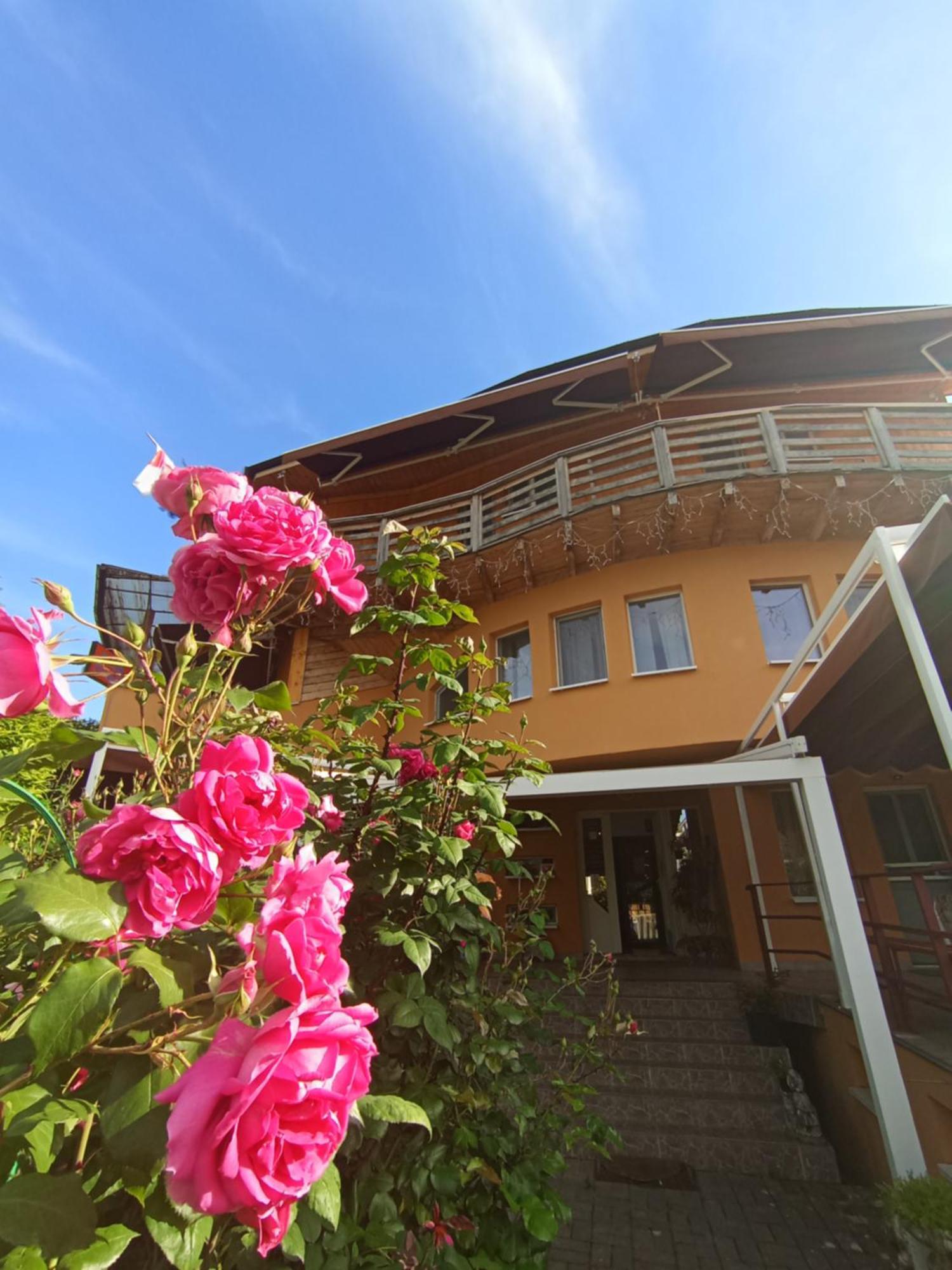 Casa Tudor Турда Екстериор снимка