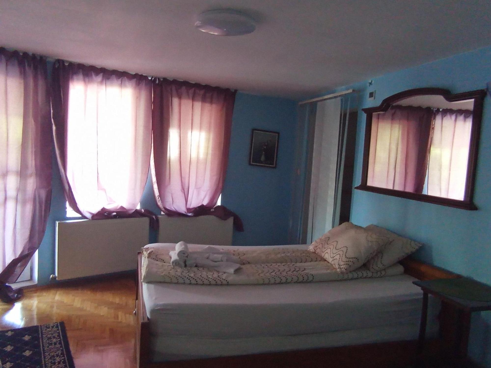 Casa Tudor Турда Екстериор снимка