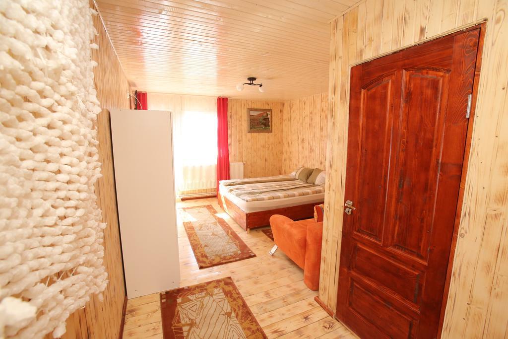 Casa Tudor Турда Екстериор снимка